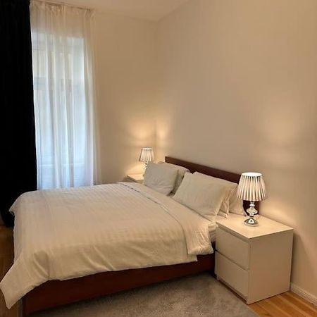 Modernes 2 Zimmer Apartment เบอร์ลิน ภายนอก รูปภาพ
