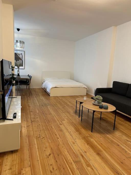 Modernes 2 Zimmer Apartment เบอร์ลิน ภายนอก รูปภาพ