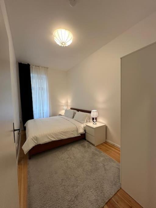 Modernes 2 Zimmer Apartment เบอร์ลิน ภายนอก รูปภาพ